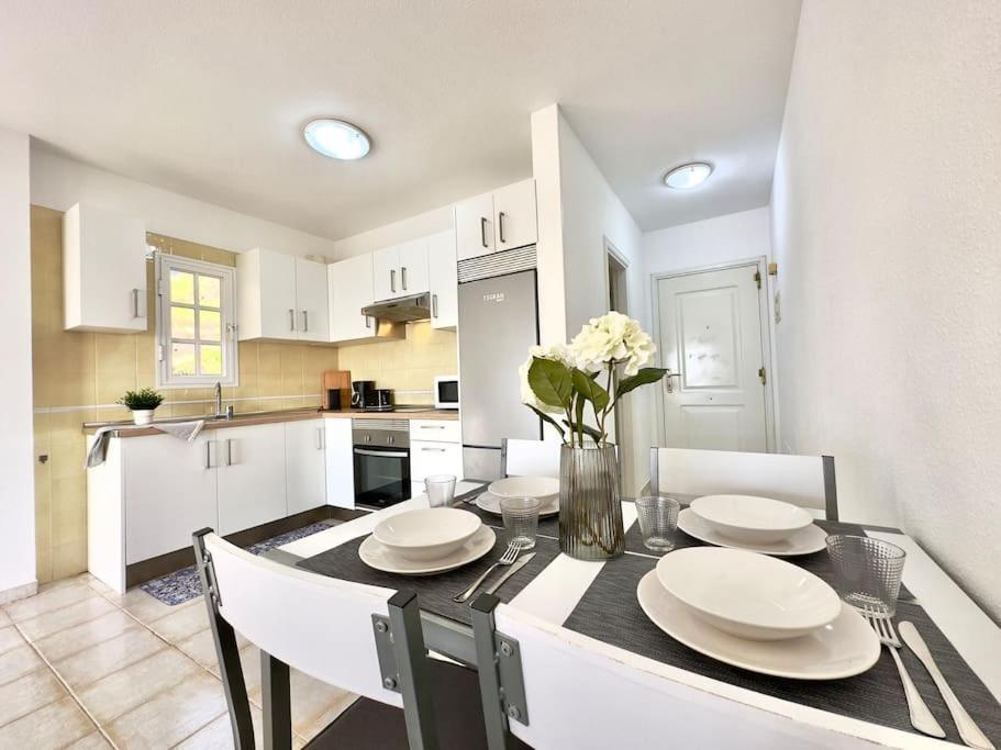 Penthouse With Ocean Views - Torviscas Apartment Costa Adeje  ภายนอก รูปภาพ